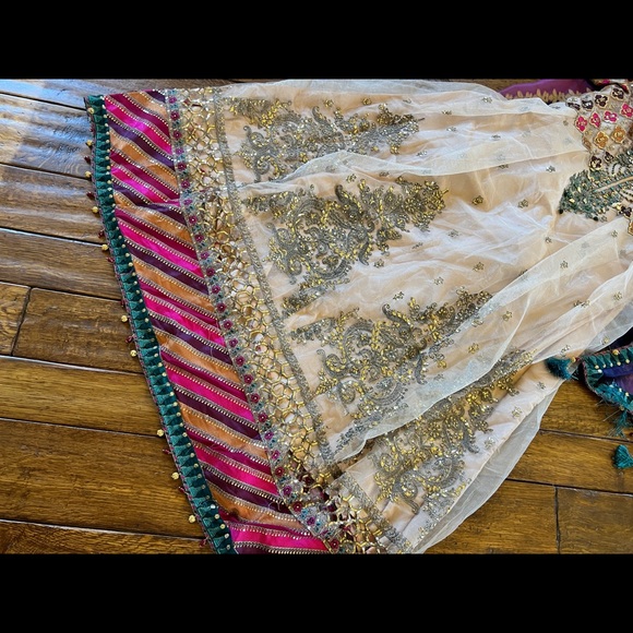 New - Picture 2 of 12